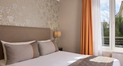 Timhotel Tour Eiffel Hotel Room Type - Superior Double Room