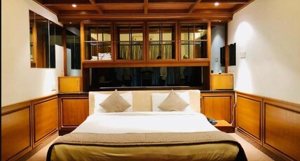 Dwaraka Inn - Premium Pool Villa Room Type - Standard Double Suite