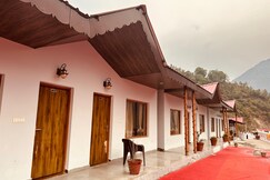 La Fiyoli Resort (10Kms Distance From Kedarnath Trek Start Point) - Phata , Kedarnath