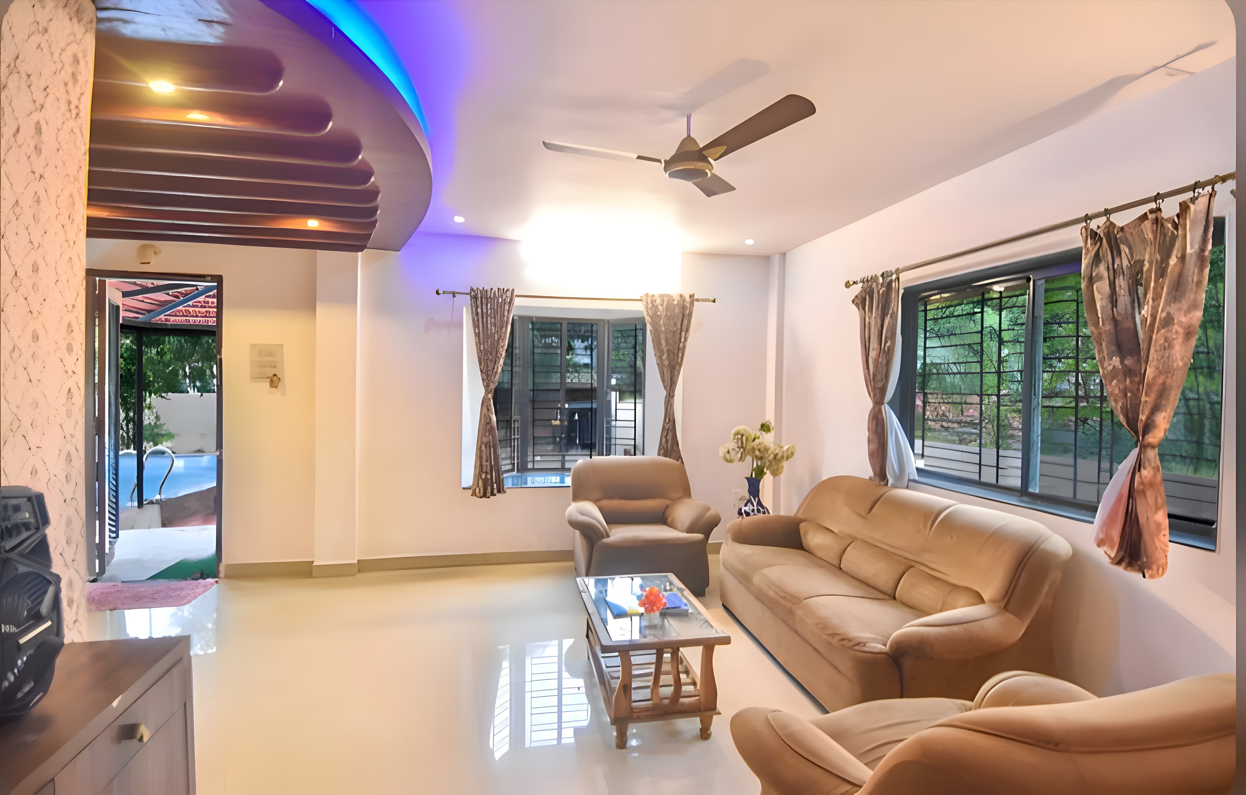 Aroha villa - Tap to explore photos