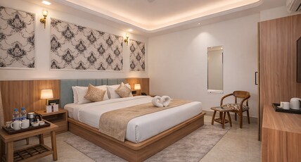 Hotel Siganture A Premium Hotel At Golf Course Road & Near Sector 54 Chowk Metro Room Type - Premium Room With Smart TV and Free Wifi