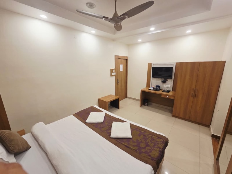 Hotel Sarin Inn Heritage - Tap to explore photos