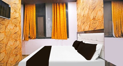 Hotel SUPREME Room Type - Double bed room