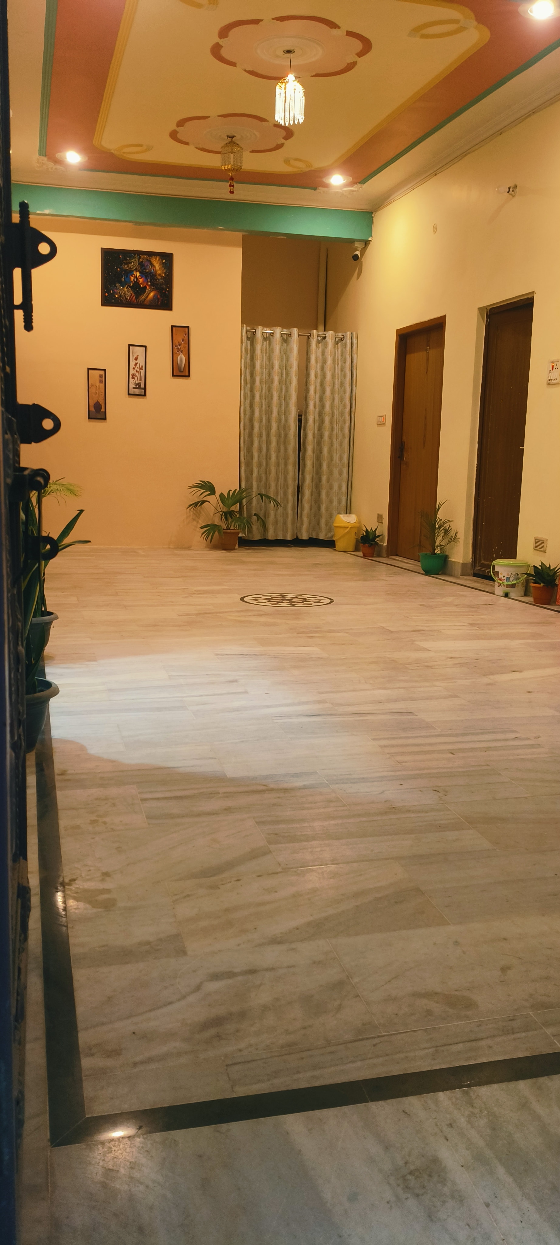 Herambh Paying Guest House - Tap to explore photos