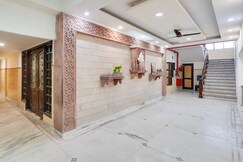 Super HOTEL O 4 SQUARE A LUXURY ROOMS NEAR RDC MAIN MARKET