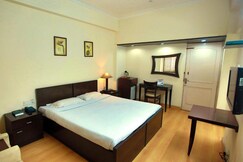 New Delhi YMCA Tourist Hostel | Gym & Swimming Pool