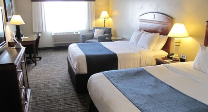 Best Western Timpanogos Inn Room Type - Accessible - 2 Queen, Mobility Accessible, Bathtub, Non-Smoking, Full Breakfast