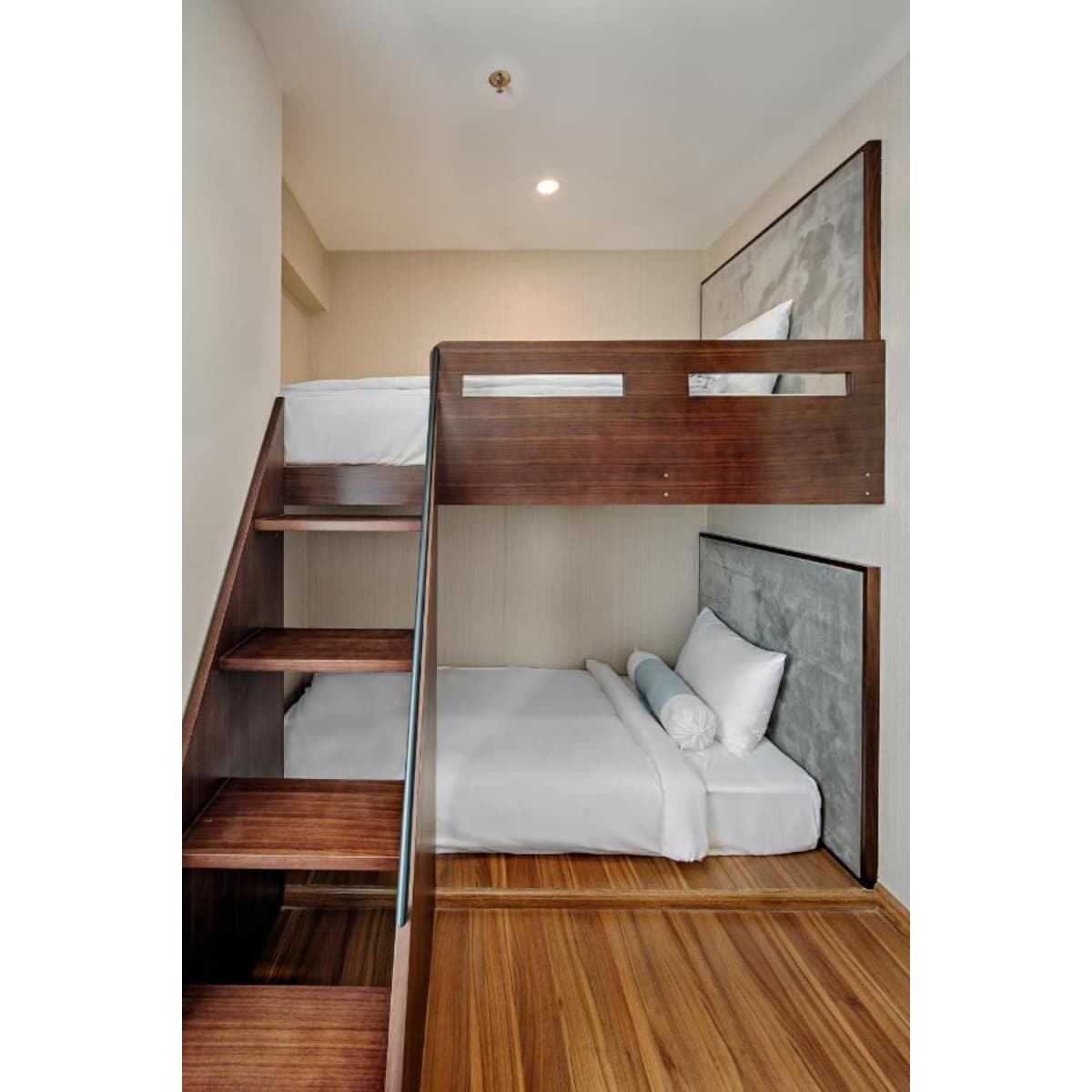 Halina Hotel and Apartment - Tap to explore photos