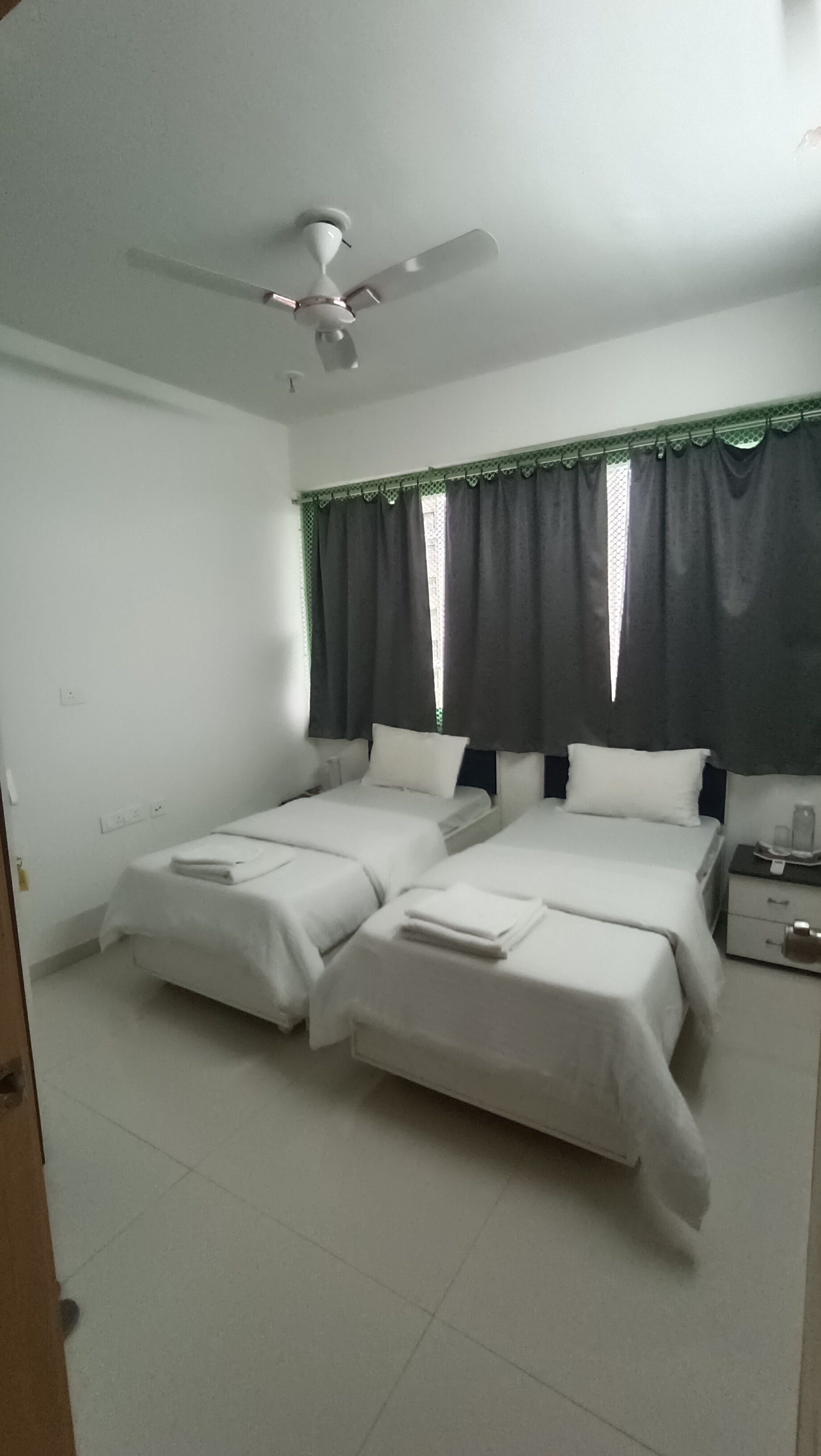 Intellect Guest House - Ahmedabad - Tap to explore photos