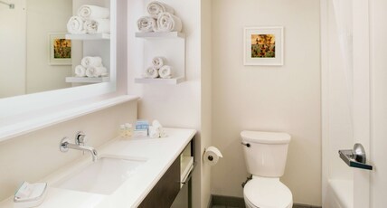 Hampton Inn & Suites by Hilton Legacy Park-Frisco Room Type - 1 KG STUDIO SUITE NS
