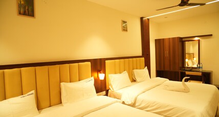 Rudriya Residency Room Type - Family Four Bed ( 2 King Beds)