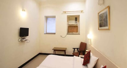 Ranjit Hotel Room Type - Deluxe AC Room Ranjit Hotel Room Type - Deluxe AC Room