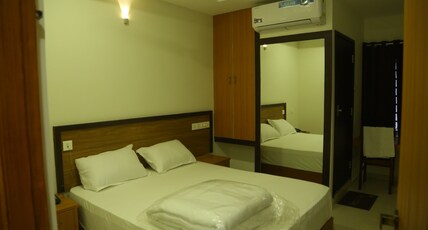 Palm Residency Calicut Room Type - Standard Double Room AC
