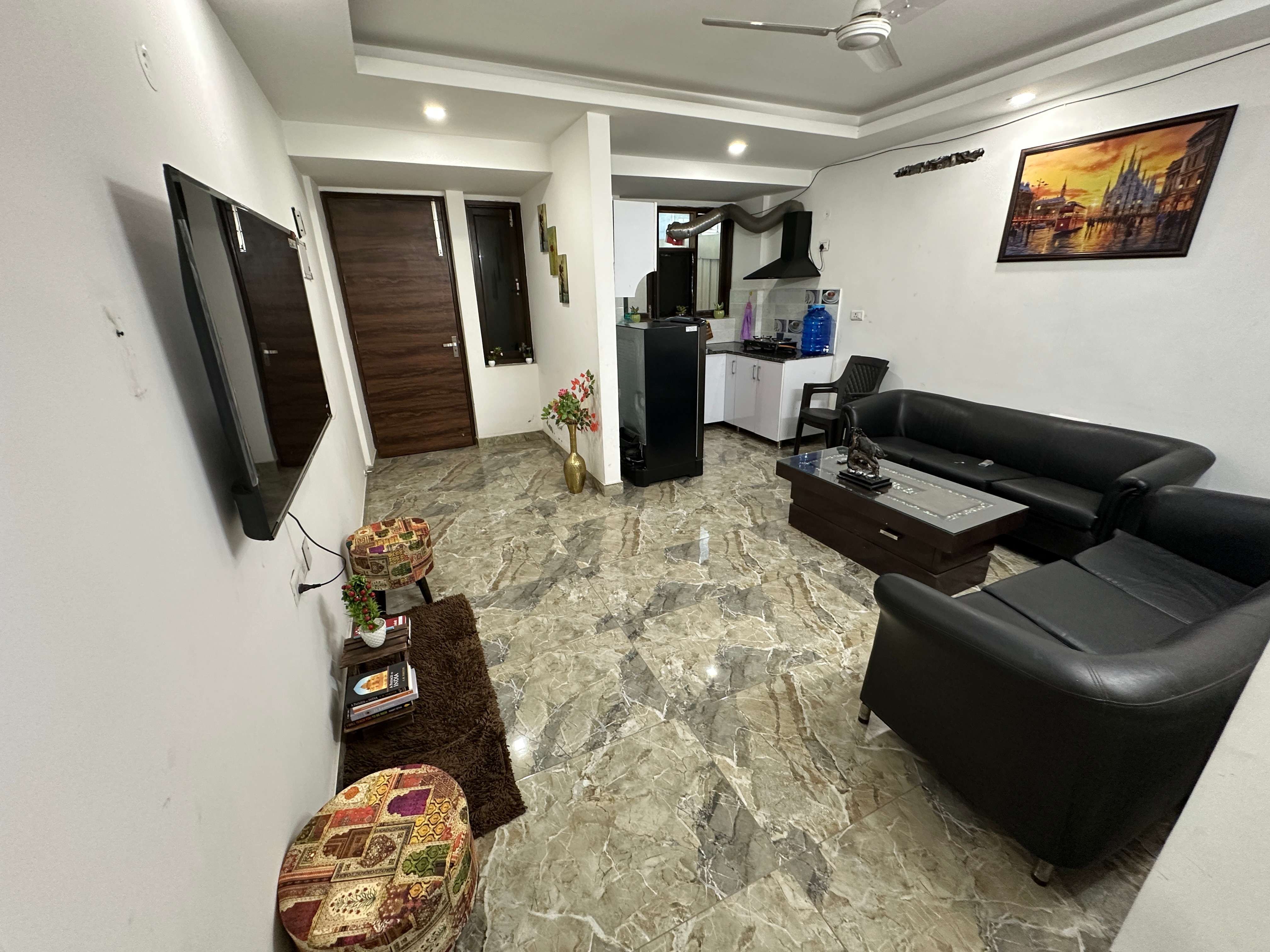 Mann Home Stay Enjoy the vibe - Tap to explore photos