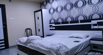 Diamond Guest House Room Type - Standard Double  A.C