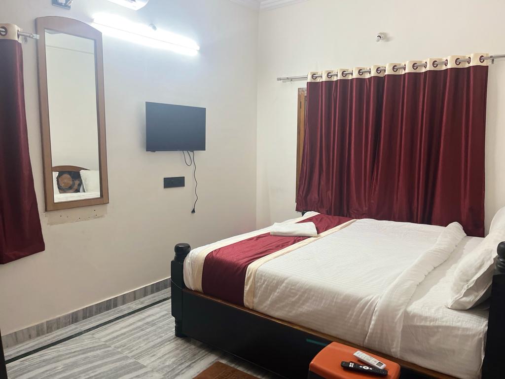 PK Guest House Visakhapatnam - Tap to explore photos