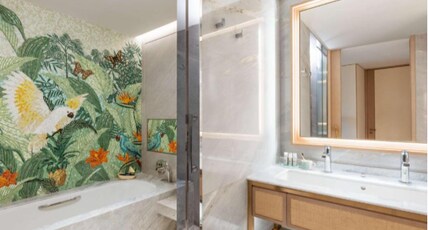 Island Shangri-La Room Type - Cityview Suite King
