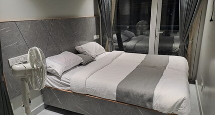 Temple City Box Stays Room Type - Double Room AC