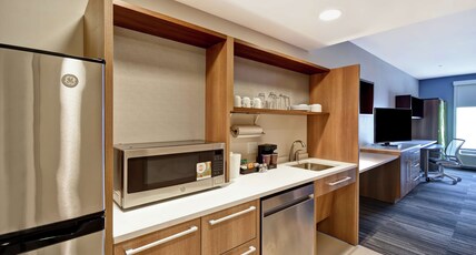 Home2 Suites by Hilton Terre Haute Room Type - 2 QN BEDS STUDIO NONSMOK