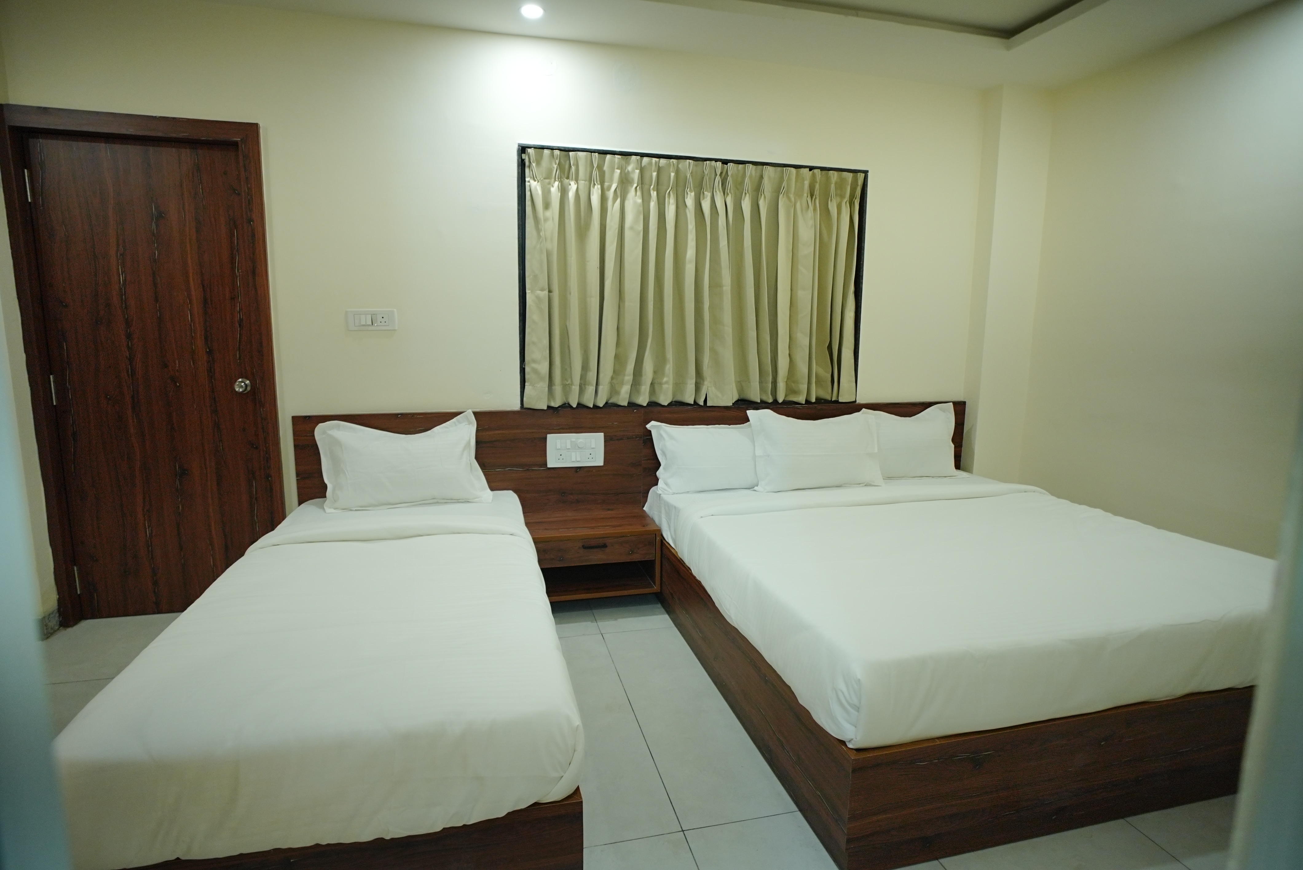 KARTHIK BHAVAN - Tap to explore photos