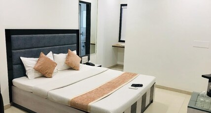 PRESIDENT THE HOTEL Room Type - Super Deluxe AC Room
