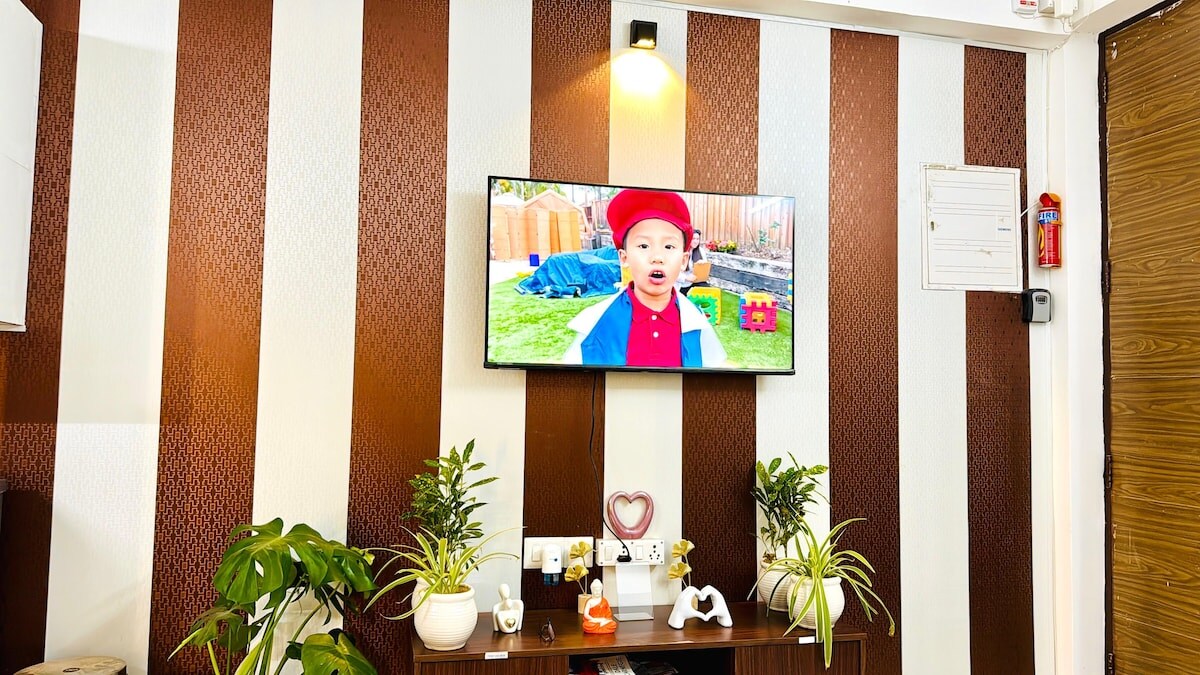 ADS Studio 1 BHK Gurgaon Sec 106 Yashobhoomi IGI - Tap to explore photos