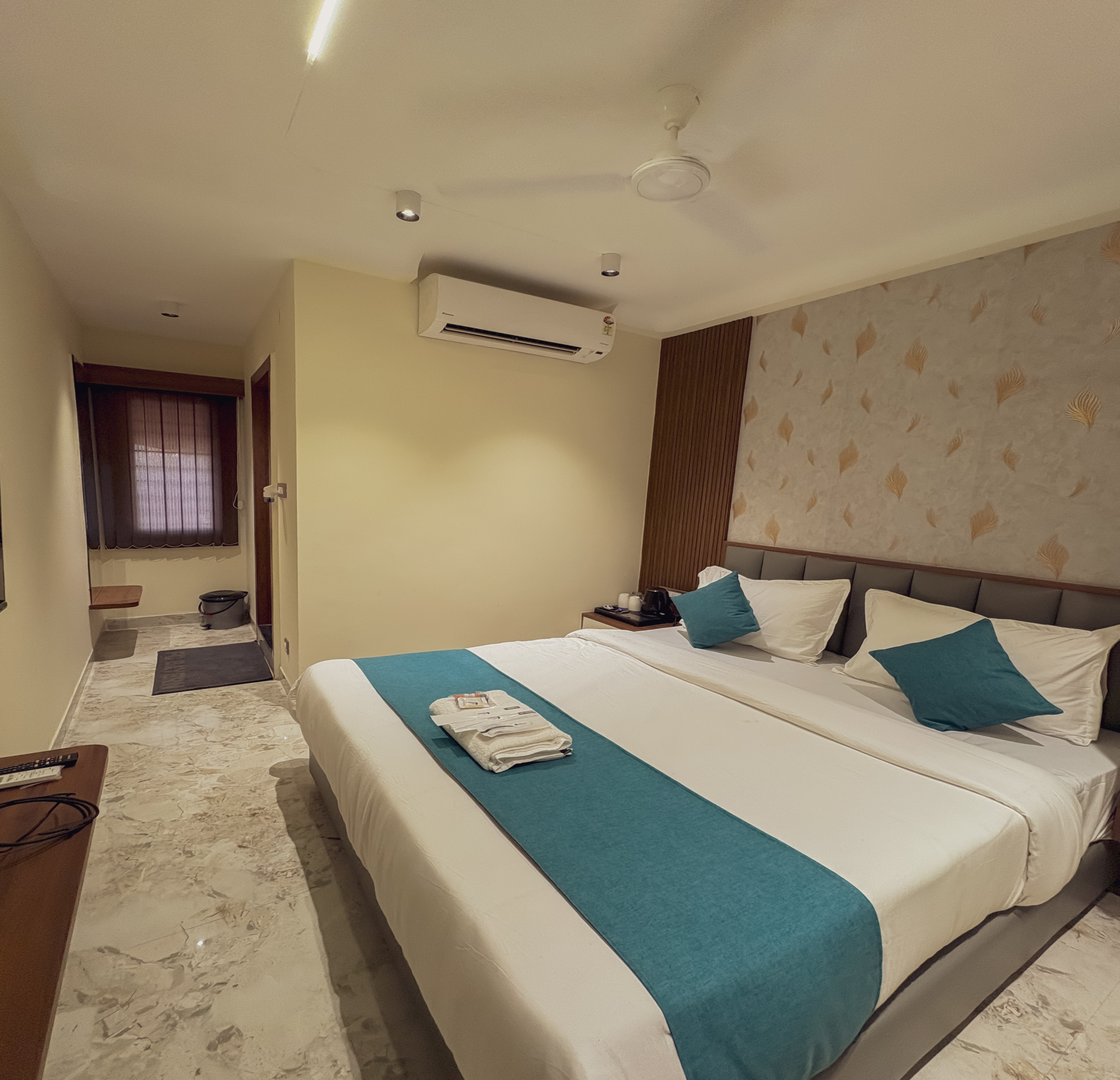 Hotel Indigo - Tap to explore photos