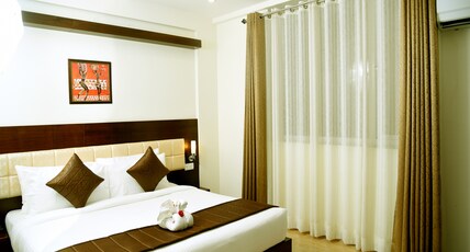 Hotel Holiday Hill Room Type - Deluxe Room