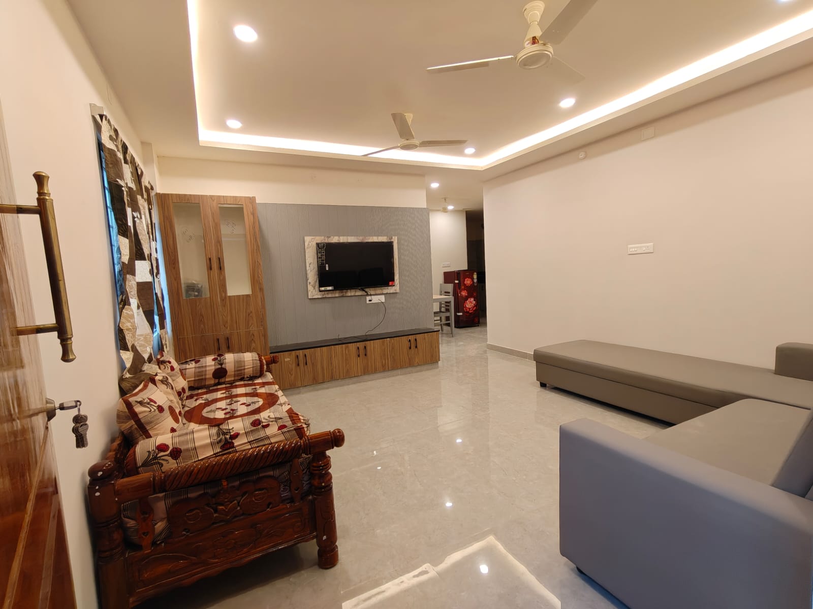 KVP HOMESTAY - Tap to explore photos