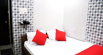 HOTEL JONAKI AND FAMILY RESTAURANT Room Type - Single Room