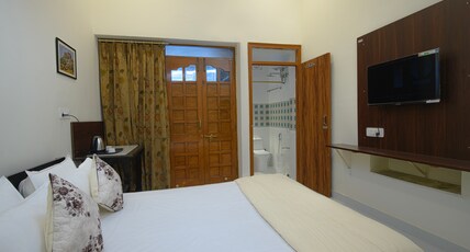 Sudarshan Homestay Room Type - Family Room