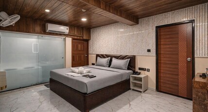 Hotel Rism Suites in Koramangala Room Type - Jacuzzi suite room