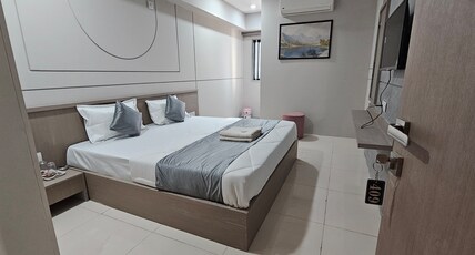 Hotel The Shivaay, Ahmedabad Room Type - Deluxe Room