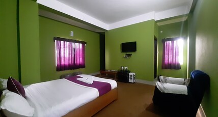 HOTEL GREEN VIEW BOMDILA Room Type - EXECUTIVE FAMILY SUITE