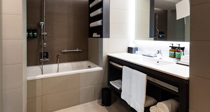 Crowne Plaza BELGRADE Room Type - 1 King 1 Bedroom Suite Sofa Bed