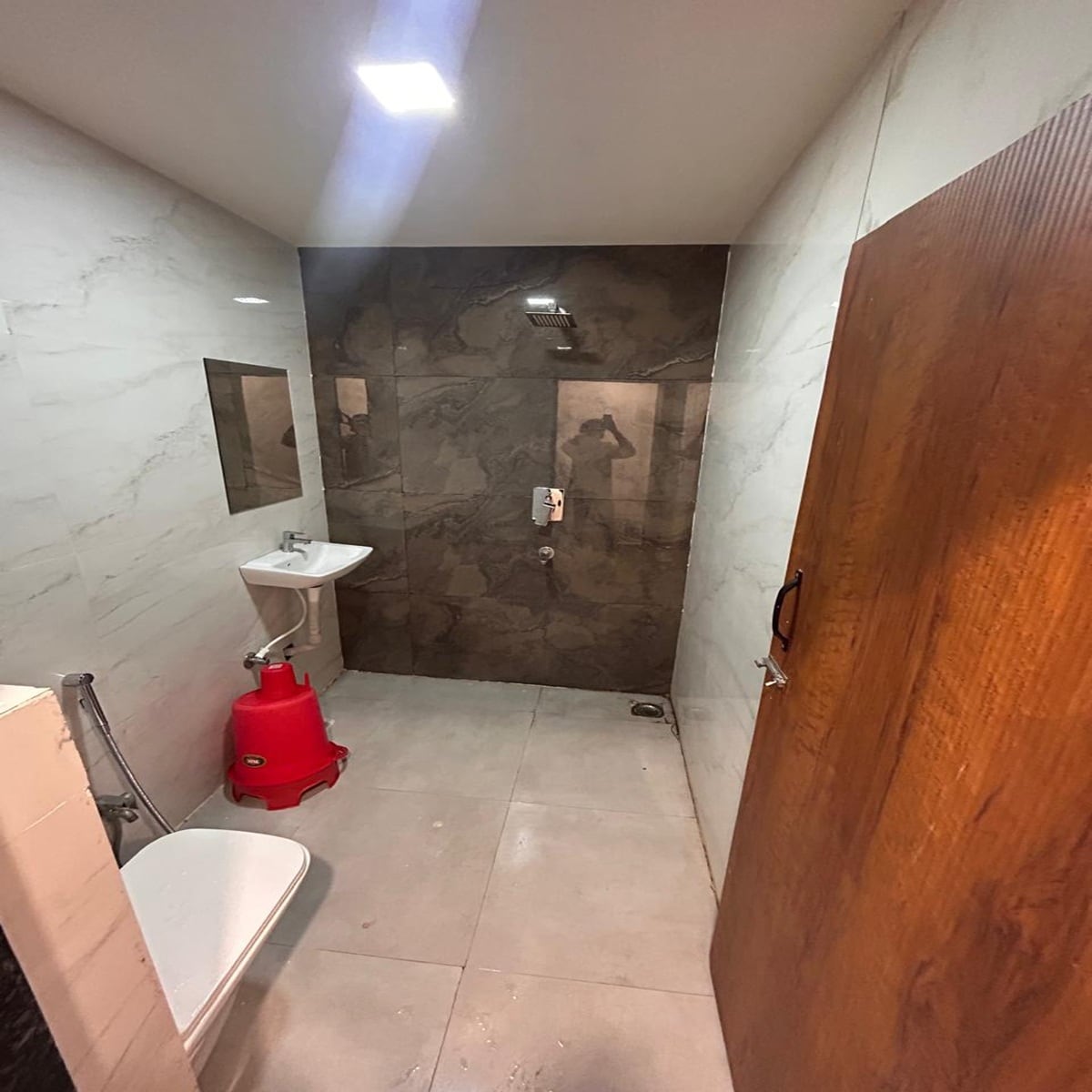 Hotel Shree Anant - Tap to explore photos