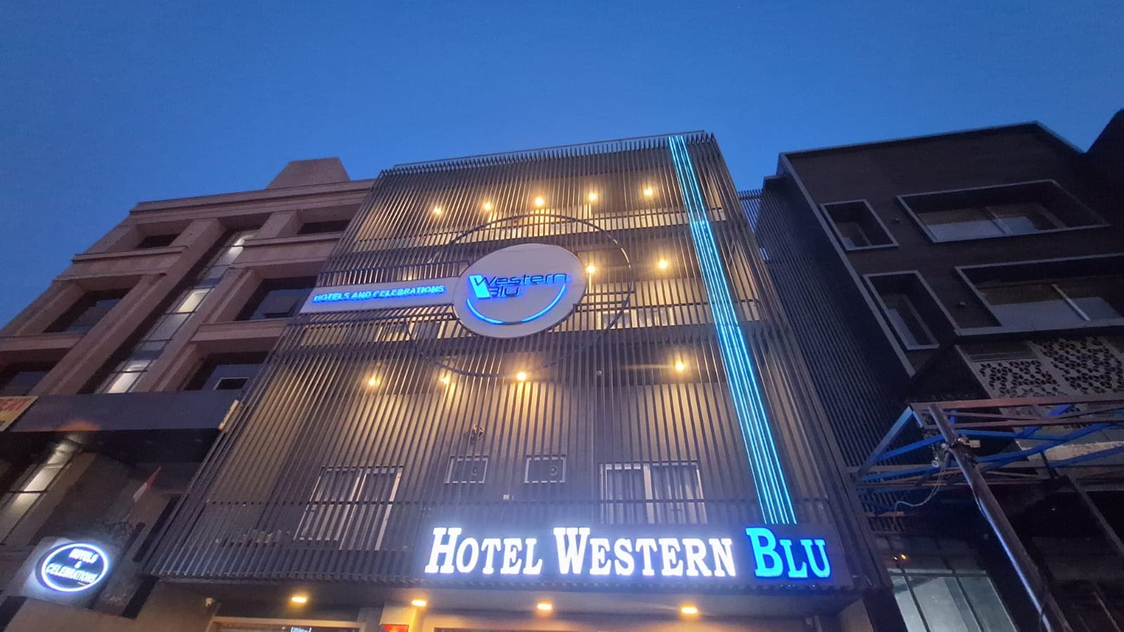 Western Blu Paschim Vihar - Tap to explore photos