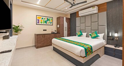 Treebo HR Grand Room Type - Spacious Premium Room