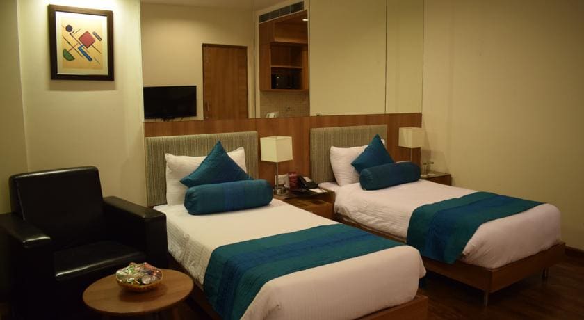 Misaki Hotels - Tap to explore photos