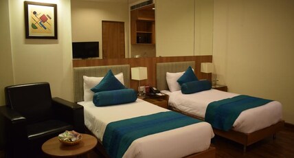 Misaki Hotels Room Type - Deluxe King Twin Room