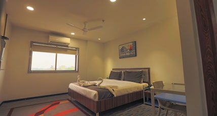 CRYSTAL URBAN PARK Room Type - Super Deluxe (King or Twin Bed) CRYSTAL URBAN PARK Room Type - Super Deluxe (King or Twin Bed)