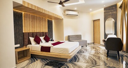 Jowar Hotel & Resort Room Type - Luxury Villa Triple
