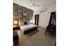 A star Ferozepur Road