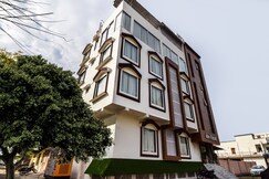 Hotel O Kanchan Residency