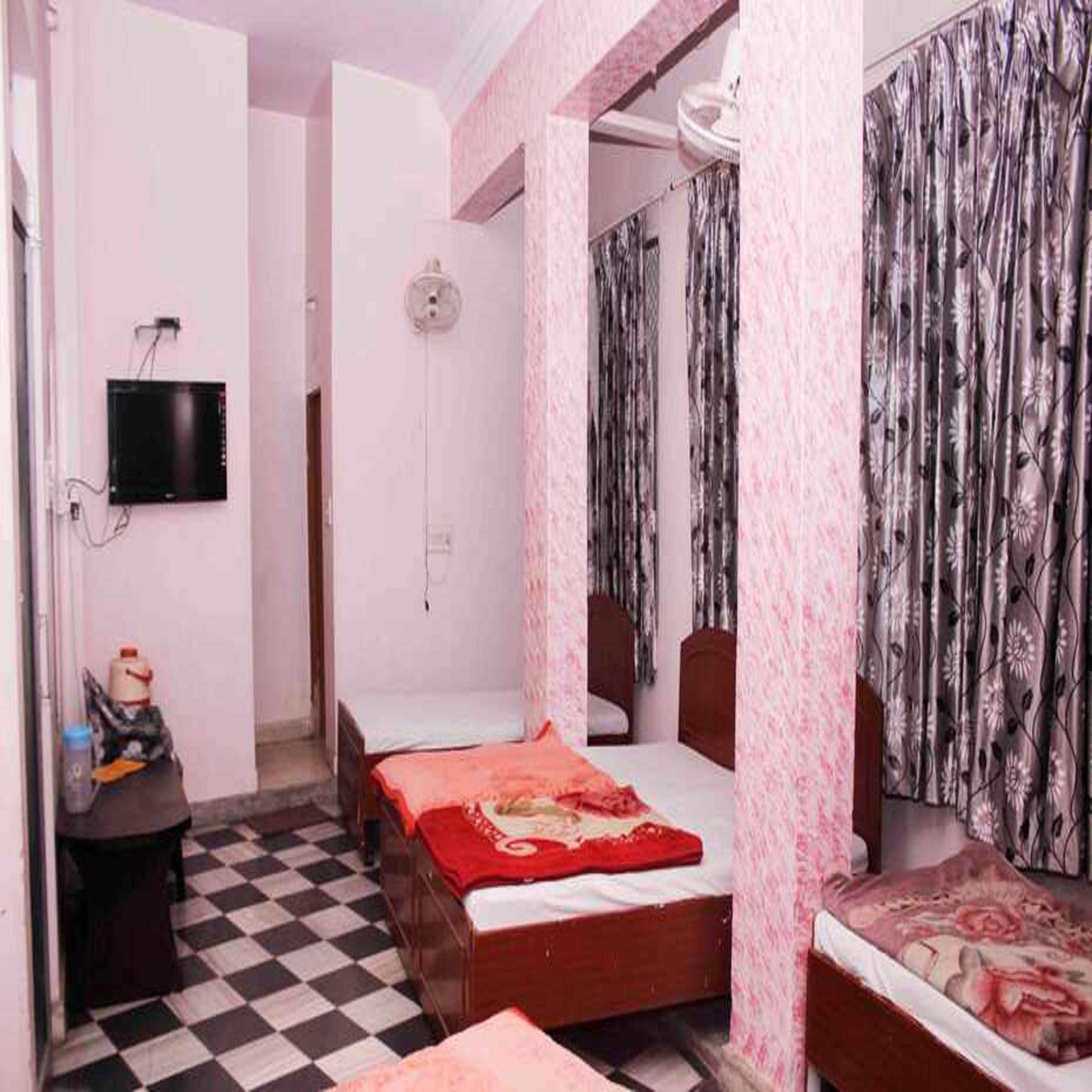 Hotel CB Palace - Tap to explore photos