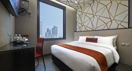 Hotel Boss Singapore Room Type - Superior Double Room with City View
