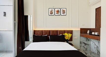 Super Collection O Surajpur Chowk Greater Noida Room Type - Classic