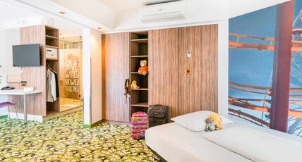 Ibis Styles Wien City Room Type - Family Suite with sofa