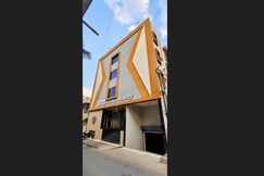 Sri Sapthagiri Luxury Comforts