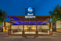 Best Western Rose Garden Inn & Suites